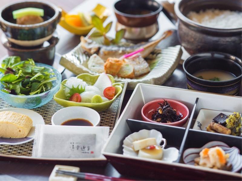 Hotel Migiwatei Ochi Kochi Tomo Esterno foto